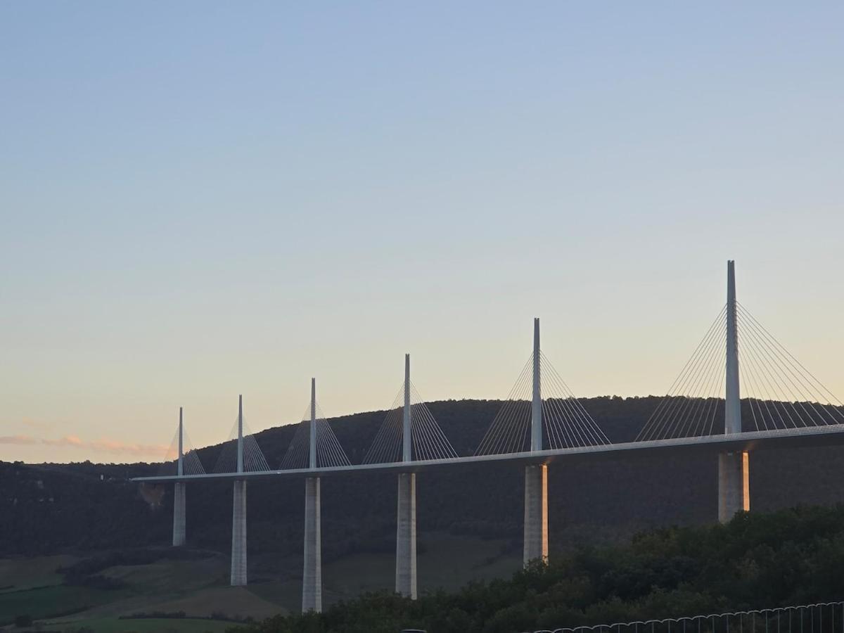 Appartamento Un pied-à-terre Millau Esterno foto